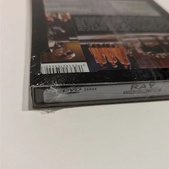 Ray (DVD, 2005) Widescreen Sealed - Jamie Foxx, Regina King - Picture 7 of 7